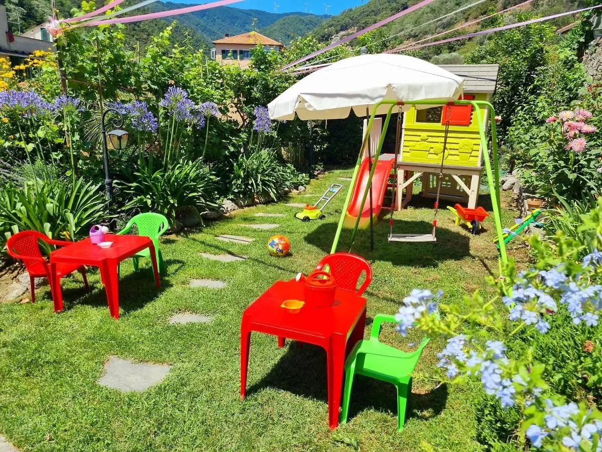 Casa Vacanze Family Albisola Superiore 0*,  Italy